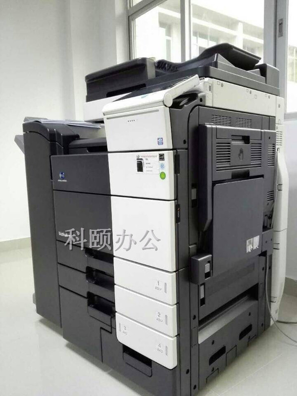 慶祝科頤辦公給某一建筑企業(yè)成功安裝柯尼卡美能達C554e復(fù)印機