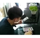 看他是怎么用視頻來教客戶處理震旦ADC208彩色復(fù)印機效果問題的